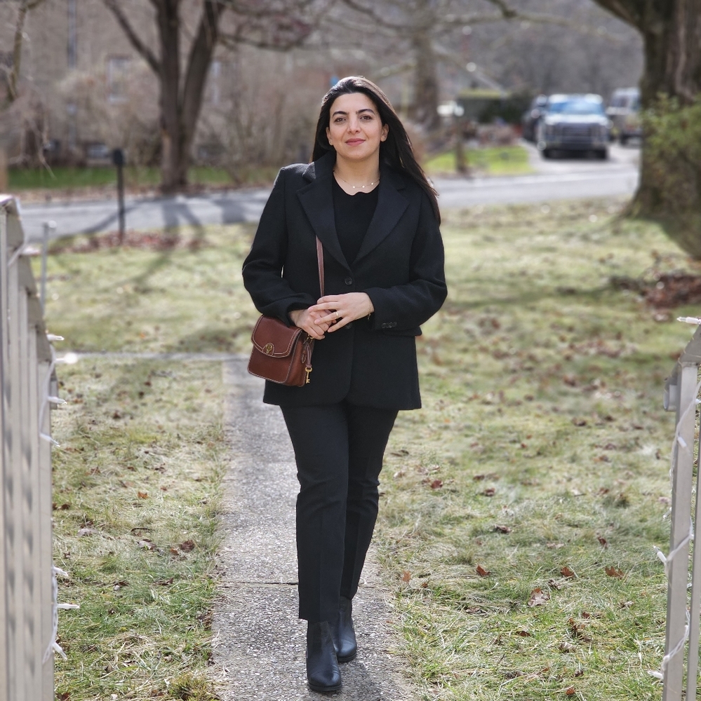Meet your Posher, Leyla